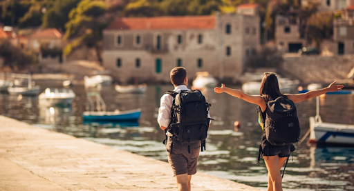 How to Travel On a Budget: Our 5 Best Tips